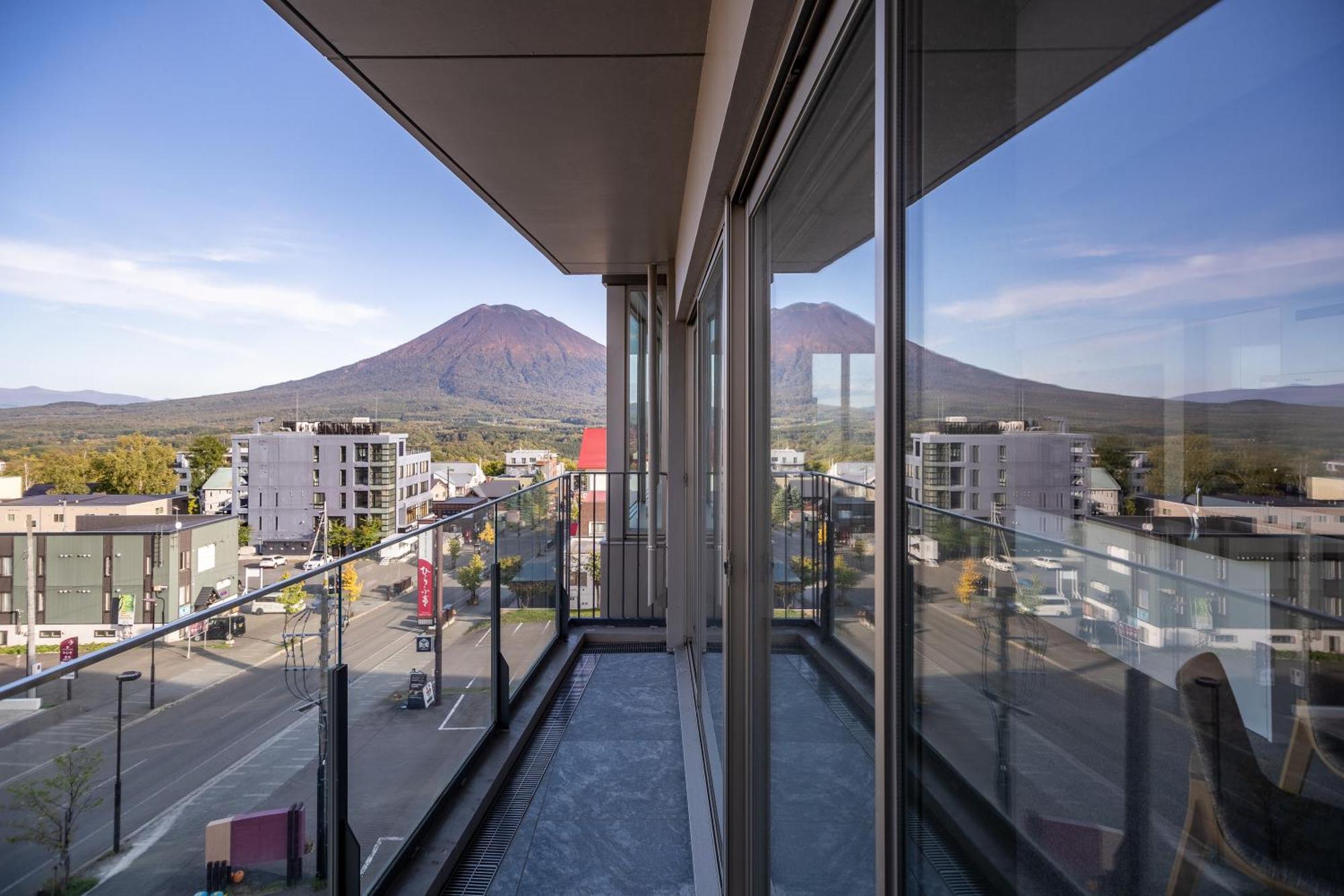 The Maples Niseko Hotel Kutchan Exterior photo